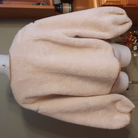 Express reversible suede/sherpa jacket. - Picture 9 of 15